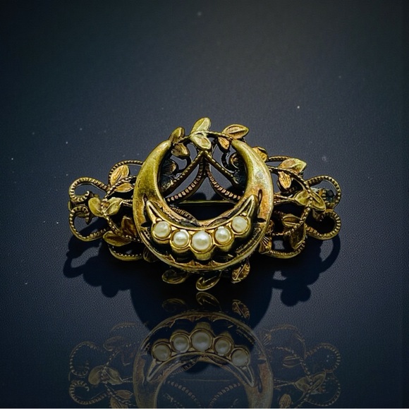 Antique Victorian Edwardian Gold Crescent Moon With Seed Pearls Brooch - Picture 2 of 15